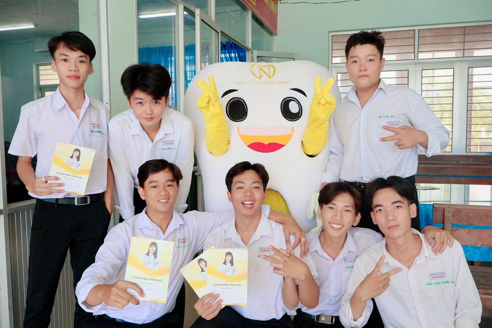 nha khoa học đường