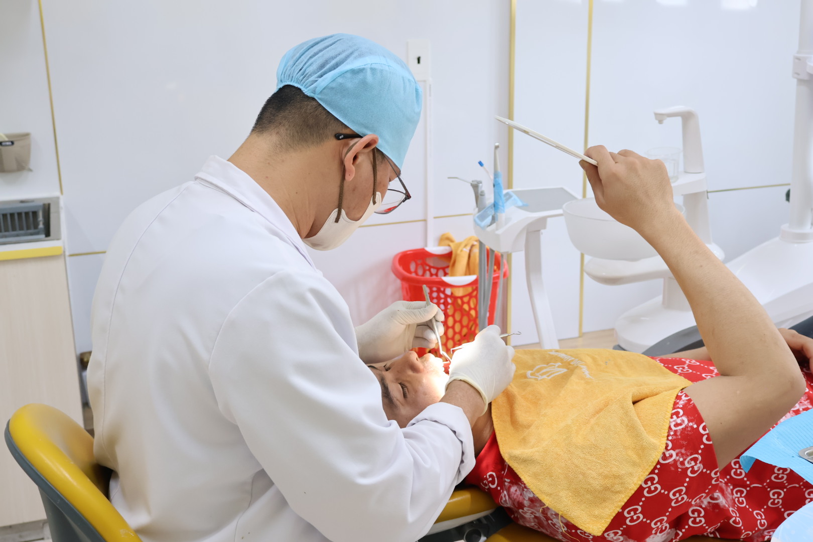 Làm trắng răng